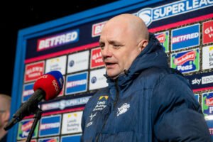 Richard Agar says Leeds Rhinos were "painful to watch" against Catalans Dragons