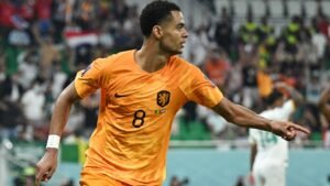 Dutch World Cup star reveals Leeds United talks last summer