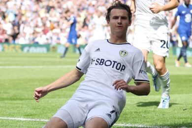 Clubs set to trigger Leeds midfielder's relegation release clause this summer