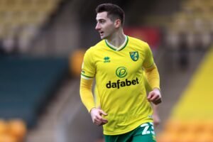 Leeds interested in Norwich midfielder McLean, would replace outgoing Adams