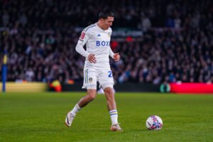 Late permanent exit for Leeds’ Poveda on cards as Championship rivals circle