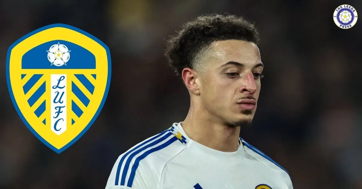 Leeds United player Ethan Ampadu, Leeds United badge